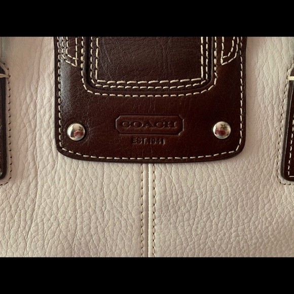 Vintage Coach Satchel Like New Condition - Picture 4 of 7